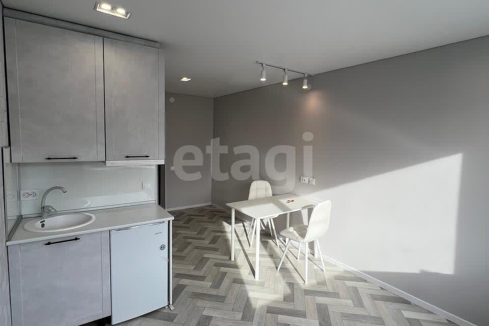 Продаётся комната в 1-комн. квартире, 17.4 м²