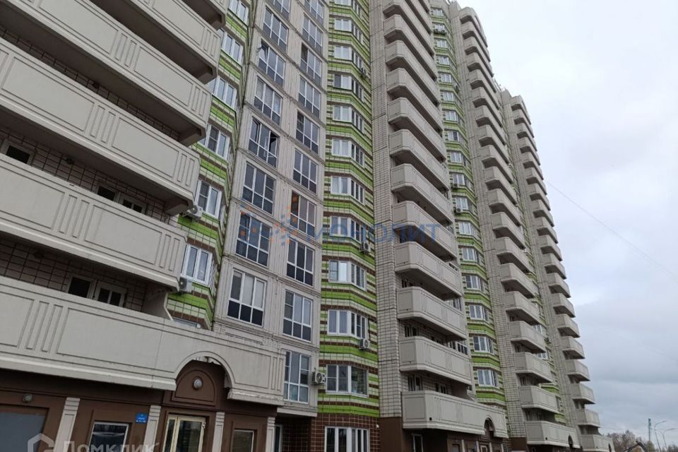 Продаётся 1-комнатная квартира, 37.9 м²