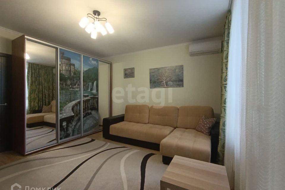 Продаётся 2-комнатная квартира, 54.2 м²