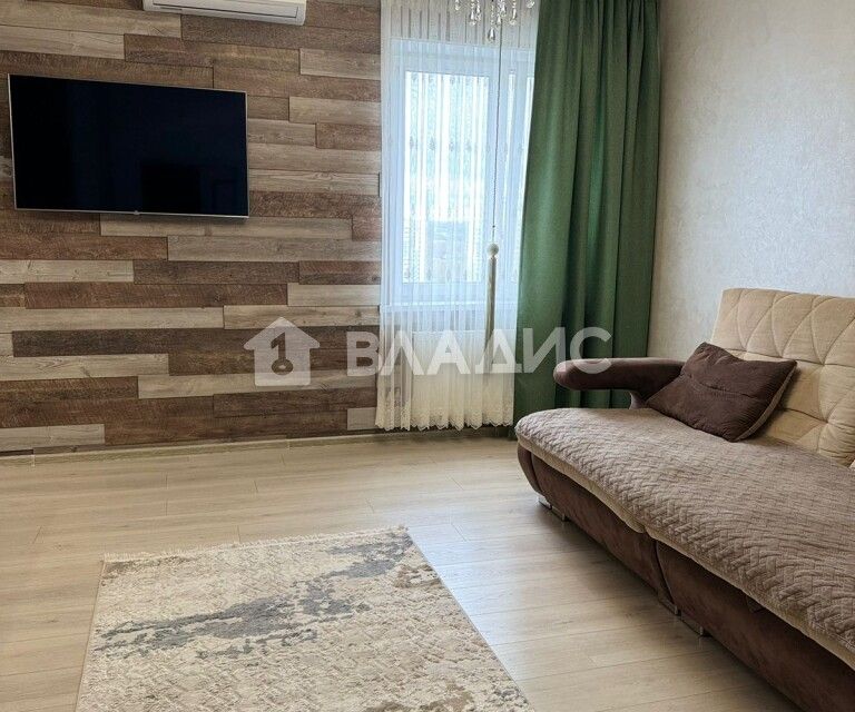 Сдаётся 2-комнатная квартира, 69.6 м²