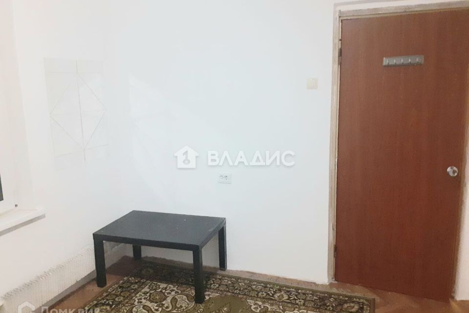 Продаётся комната в 3-комн. квартире, 65 м²