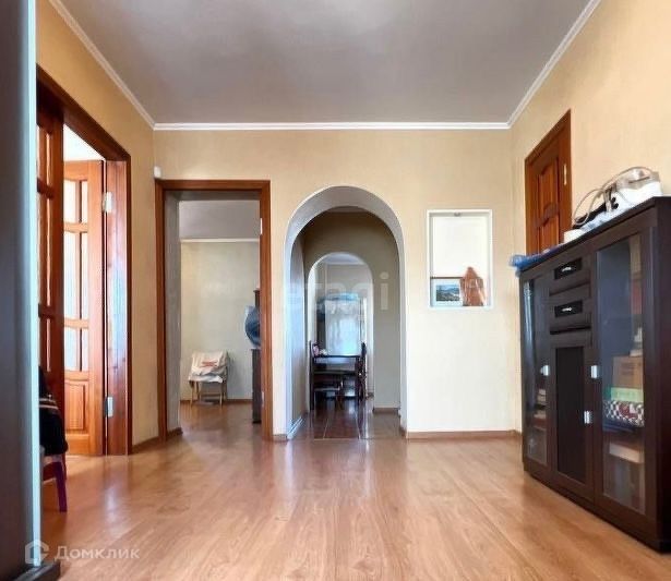 Продаётся 2-комнатная квартира, 74.4 м²