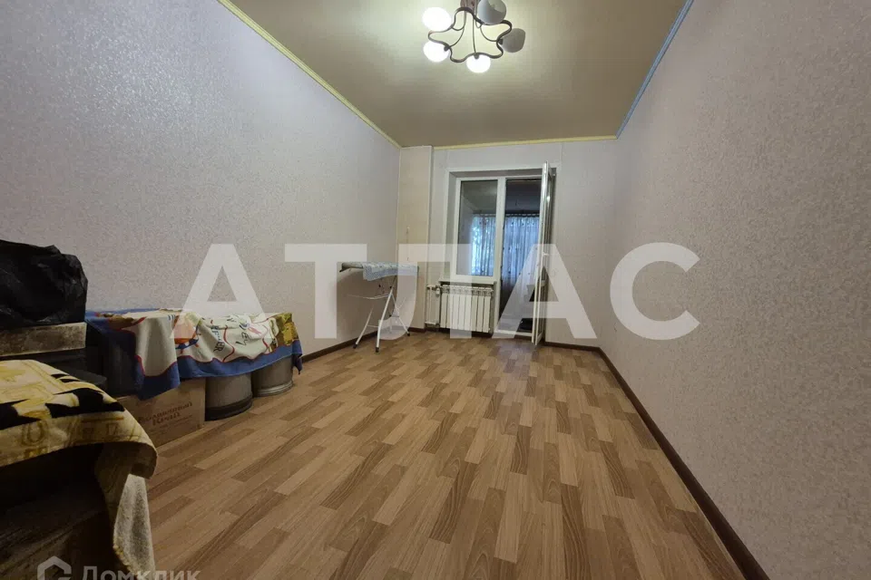 Продаётся 3-комнатная квартира, 63.7 м²