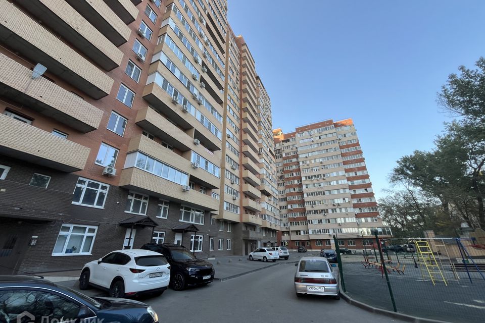 Продаётся 1-комнатная квартира, 42 м²