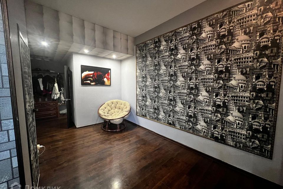 Продаётся 1-комнатная квартира, 54 м²