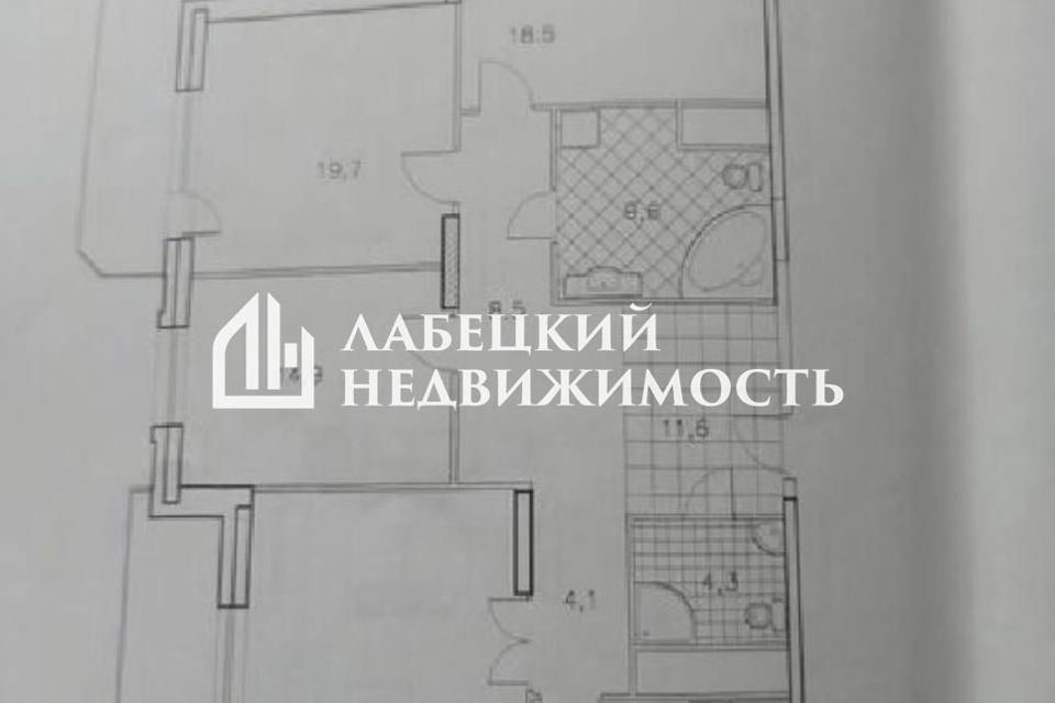 Продаётся 4-комнатная квартира, 141.2 м²
