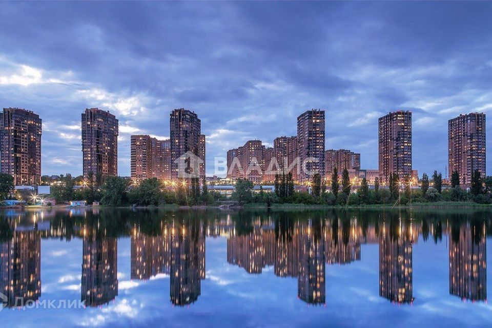 Продаётся 1-комнатная квартира, 42 м²