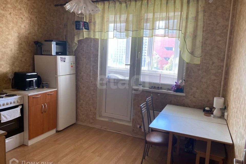 Продаётся 1-комнатная квартира, 41.3 м²