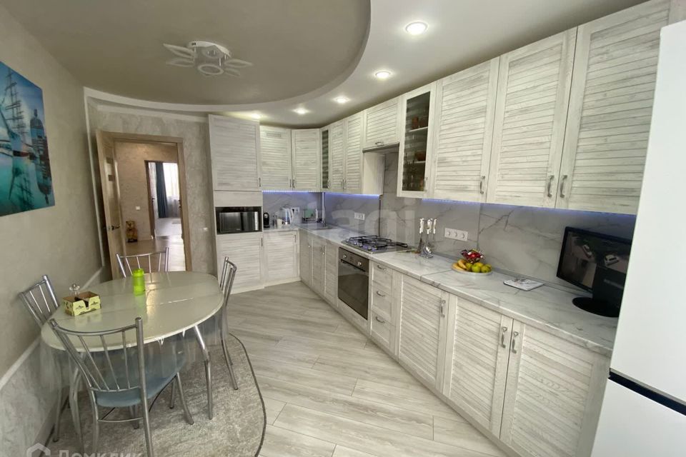 Продаётся 2-комнатная квартира, 65 м²