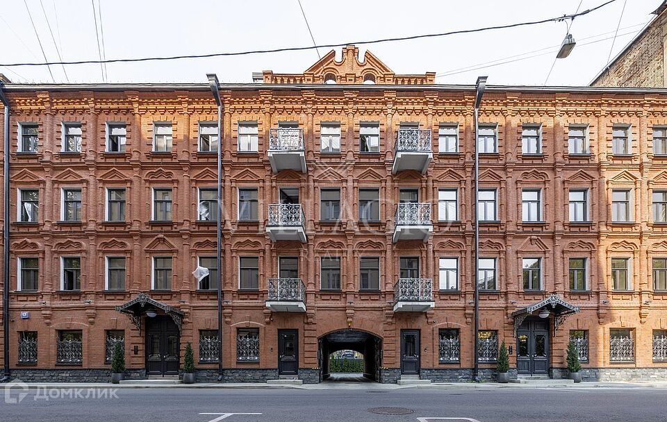 Продаётся 3-комнатная квартира, 122.8 м²