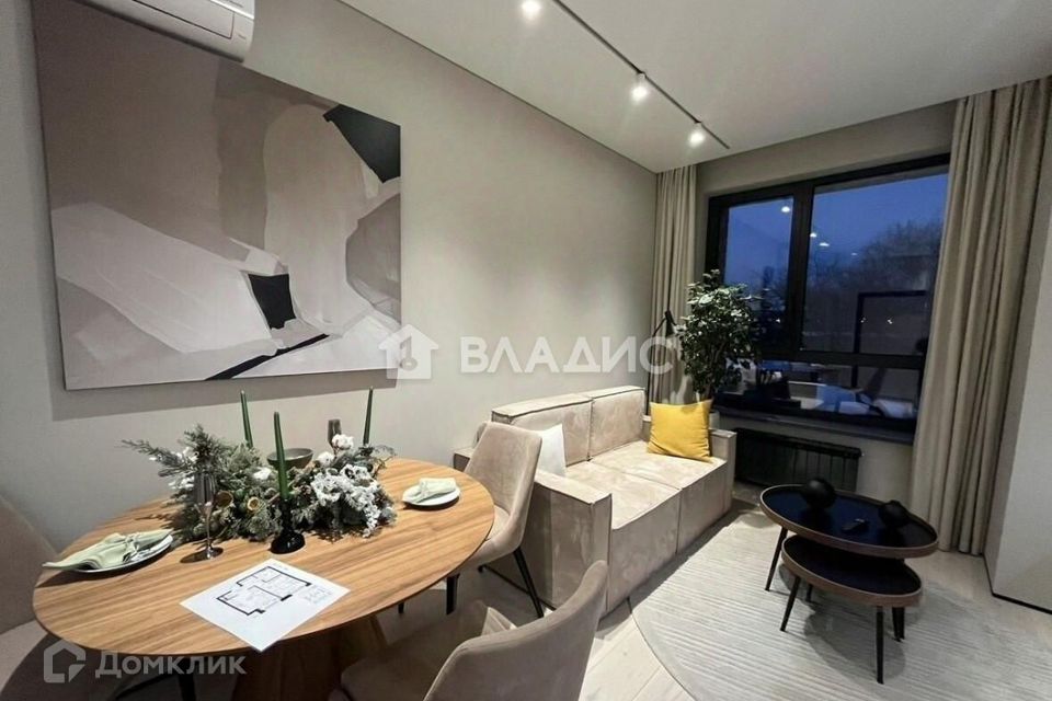 Продаётся 1-комнатная квартира, 43.4 м²