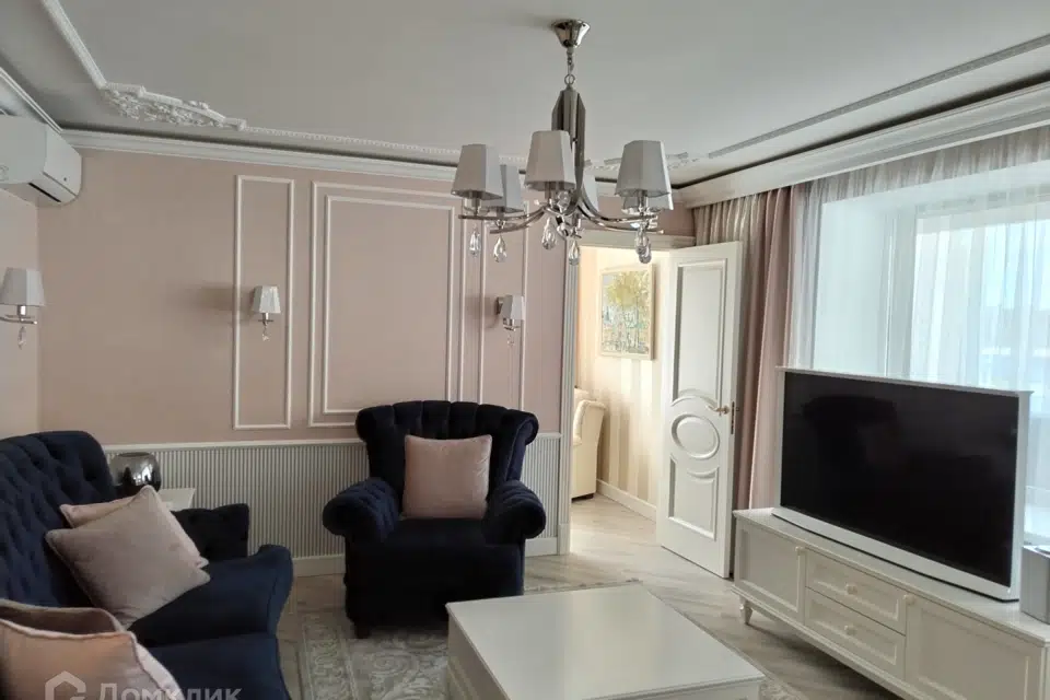 Продаётся 3-комнатная квартира, 90 м²