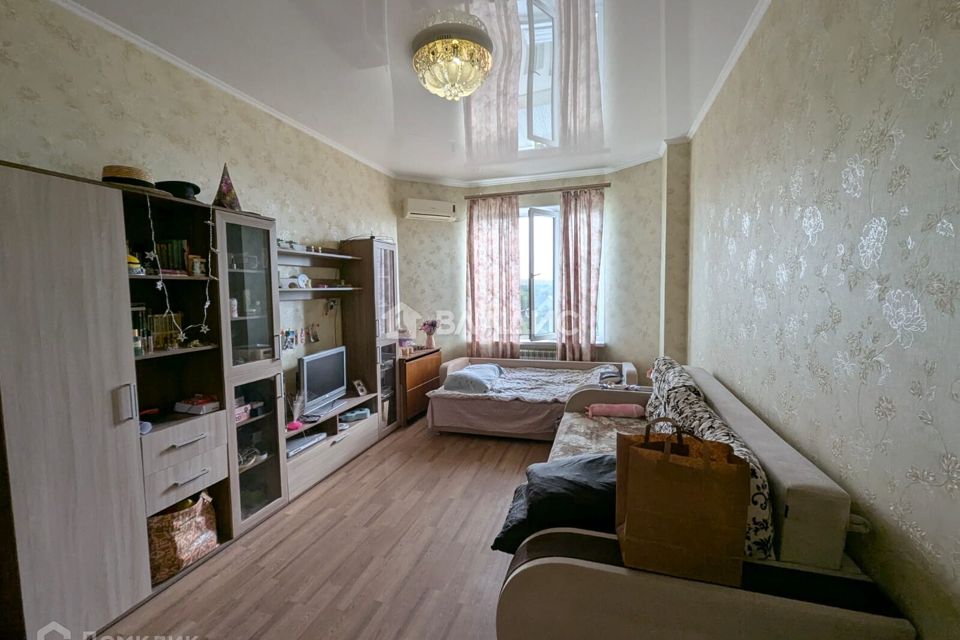 Продаётся 1-комнатная квартира, 42.5 м²