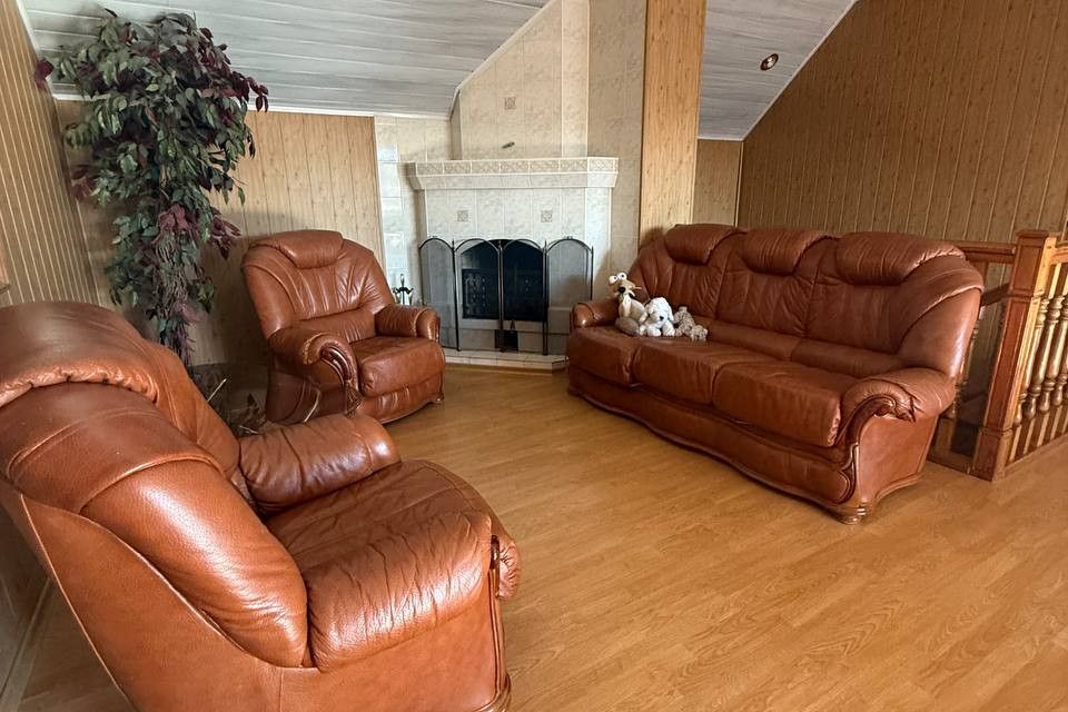 Продаётся 2-этажный дом, 258.1 м²