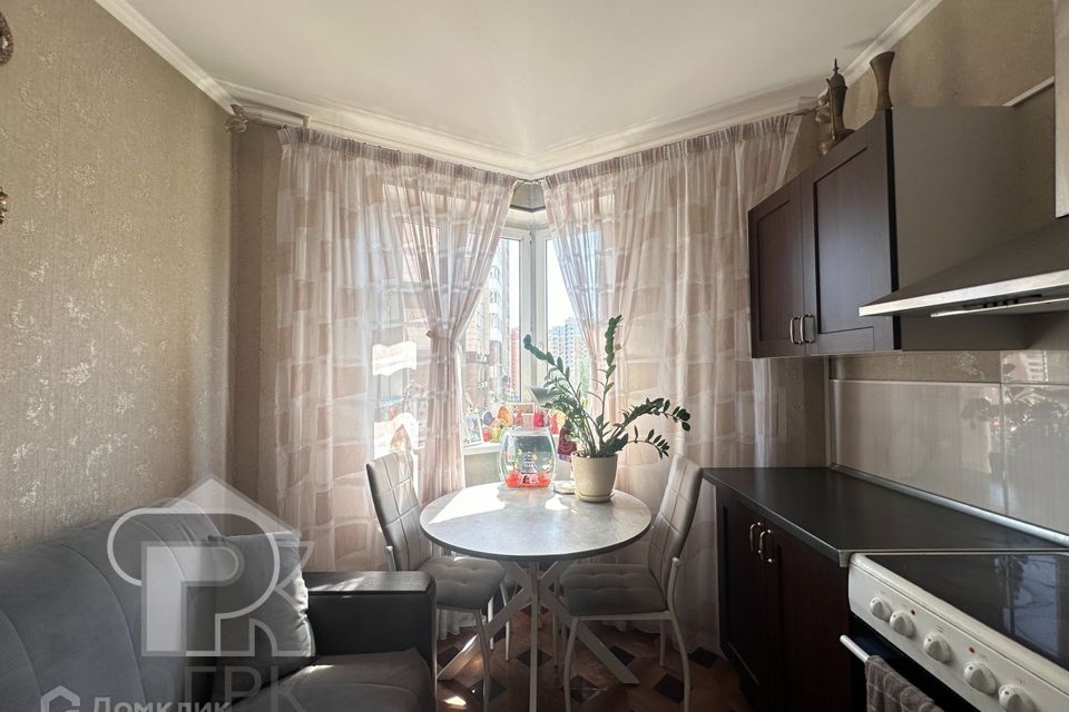 Продаётся 1-комнатная квартира, 37.5 м²