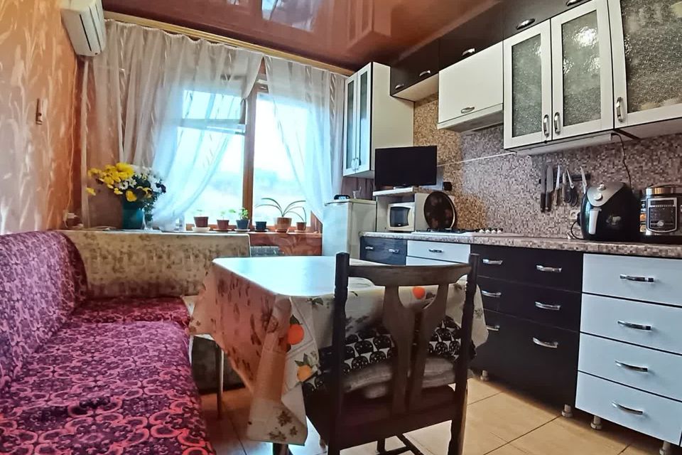 Продаётся 3-комнатная квартира, 63.2 м²