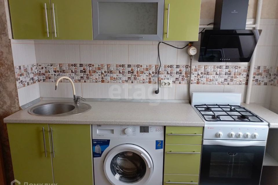 Сдаётся 2-комнатная квартира, 55 м²