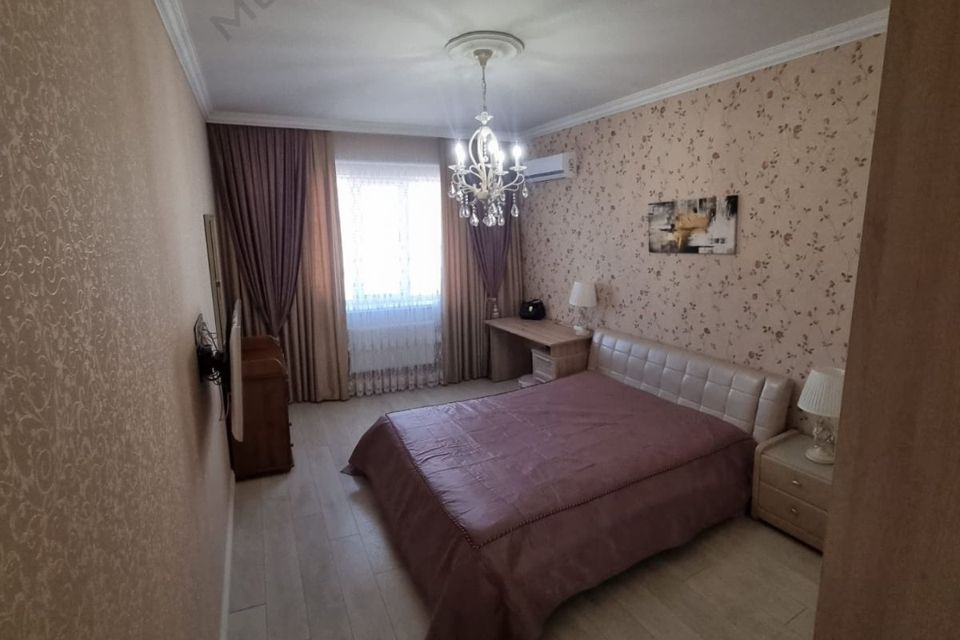Продаётся 2-комнатная квартира, 76.1 м²