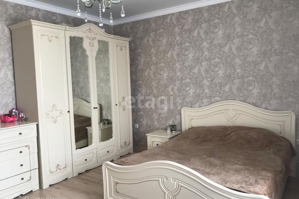 Продаётся 2-комнатная квартира, 80.8 м²