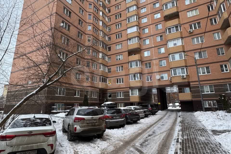 Продаётся 1-комнатная квартира, 42 м²