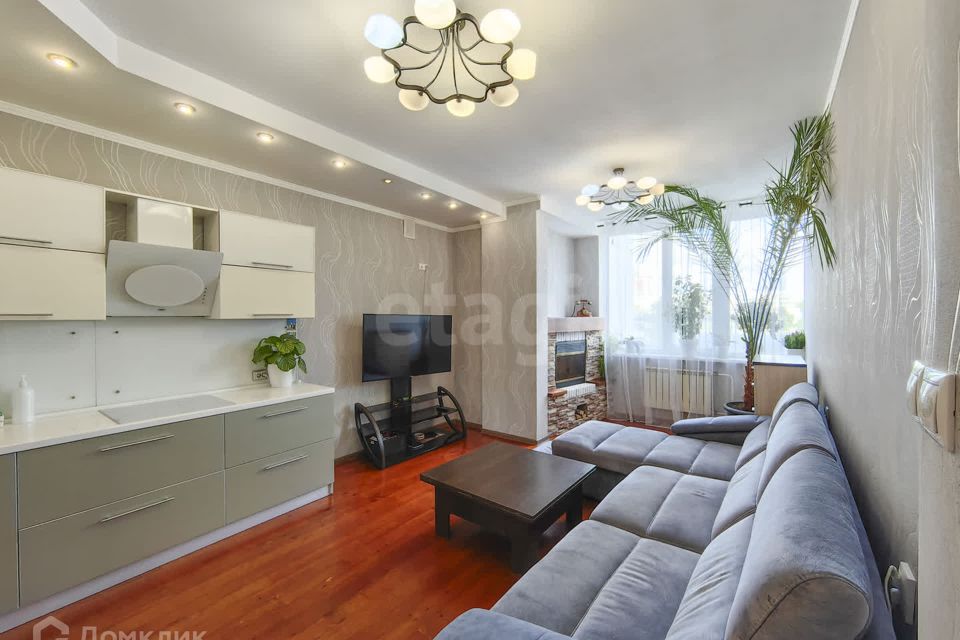 Продаётся 4-комнатная квартира, 83.2 м²