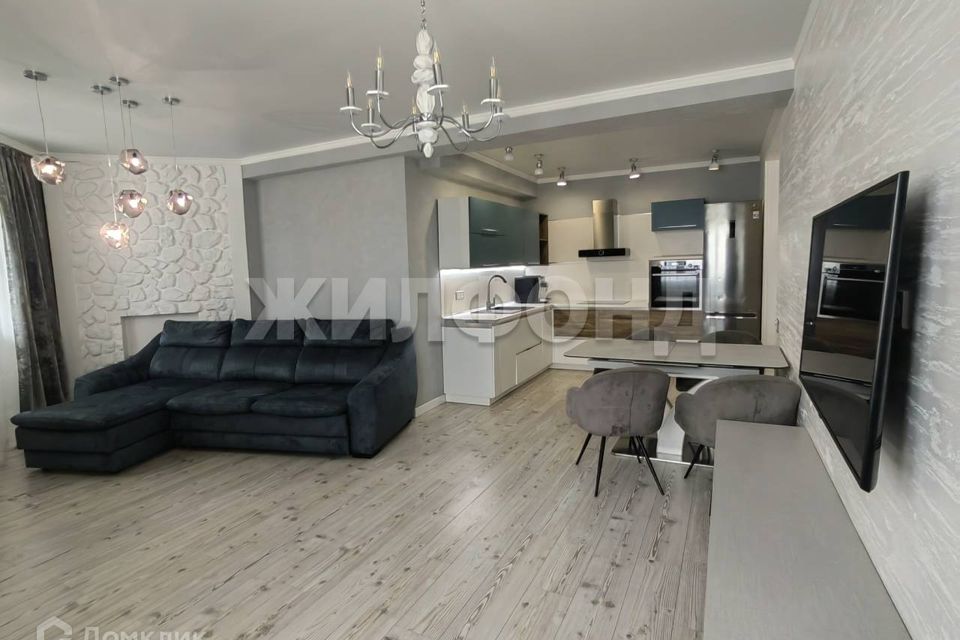 Продаётся 3-комнатная квартира, 103.6 м²