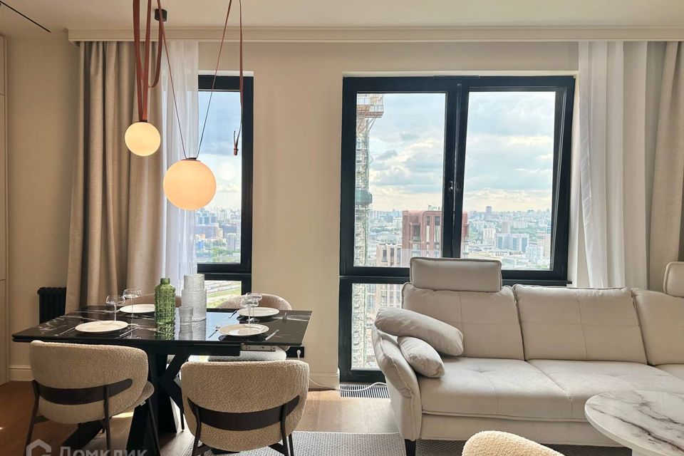 Продаётся 4-комнатная квартира, 98 м²