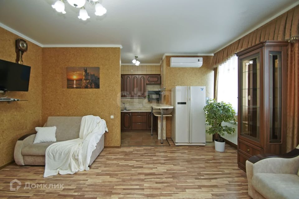 Продаётся 3-комнатная квартира, 120 м²