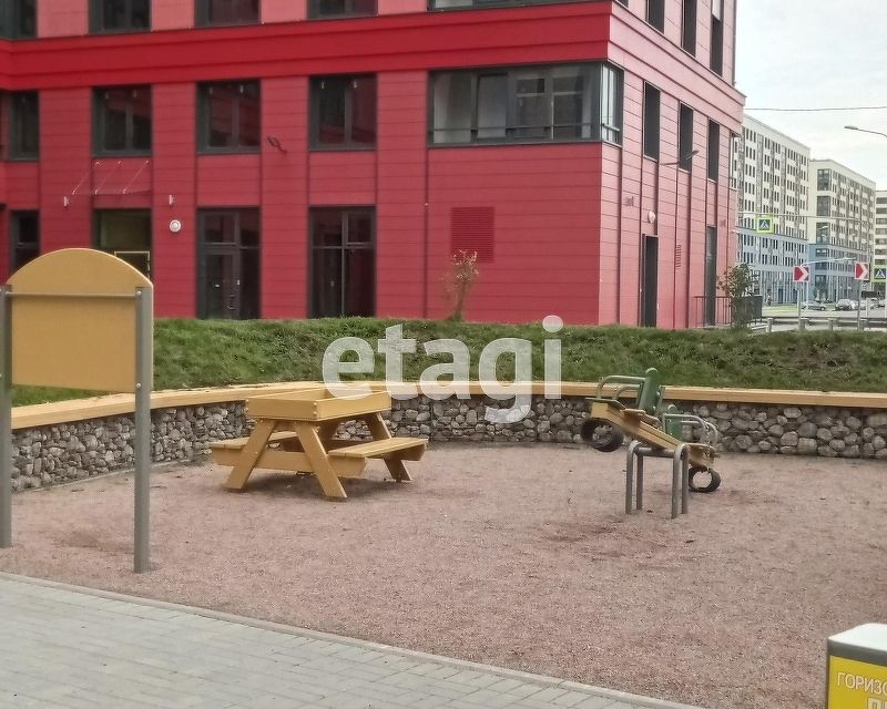 Продаётся 3-комнатная квартира, 106.6 м²