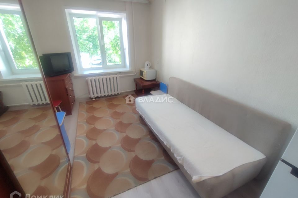 Продаётся комната в 1-комн. квартире, 48.8 м²