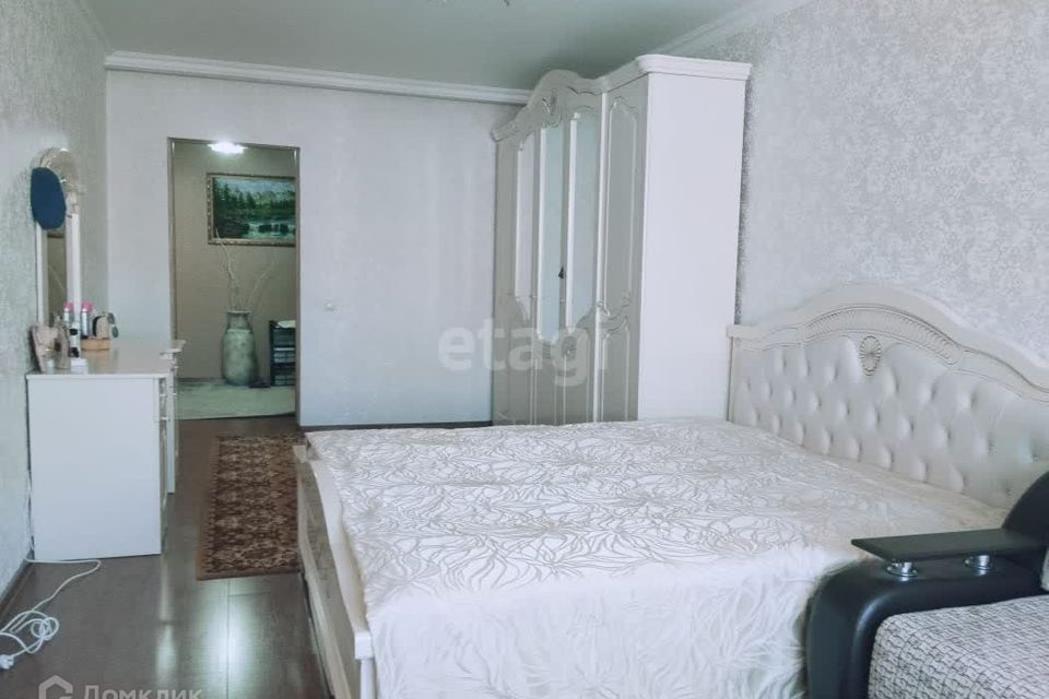 Продаётся 2-комнатная квартира, 82.9 м²
