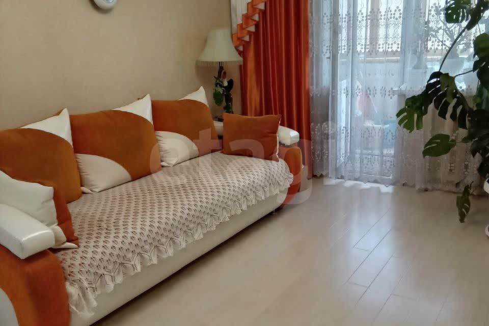 Продаётся 3-комнатная квартира, 62.6 м²