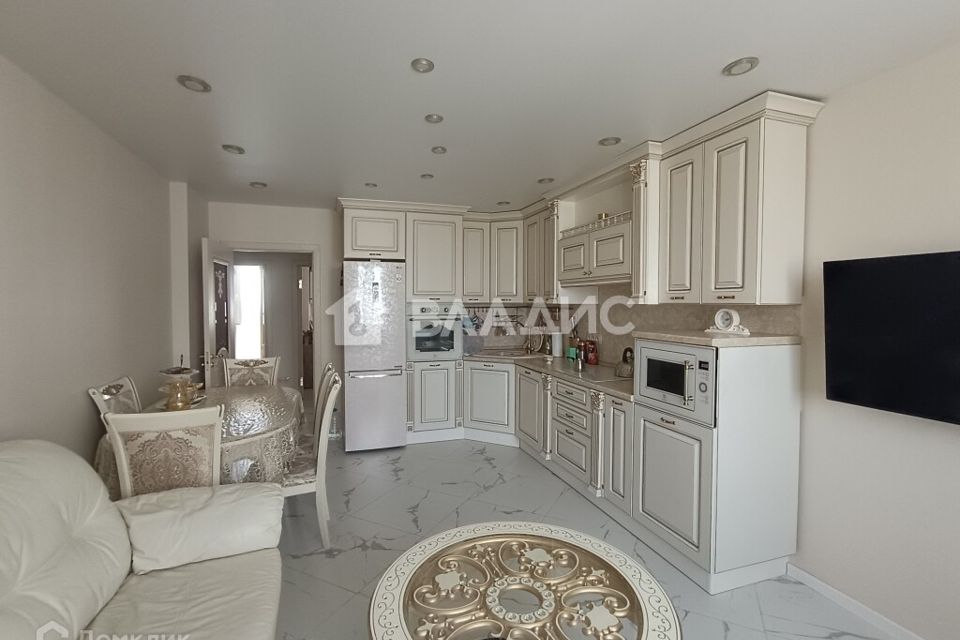 Продаётся 3-комнатная квартира, 72 м²