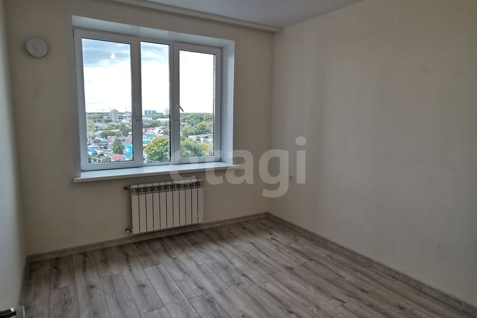 Продаётся 3-комнатная квартира, 60 м²