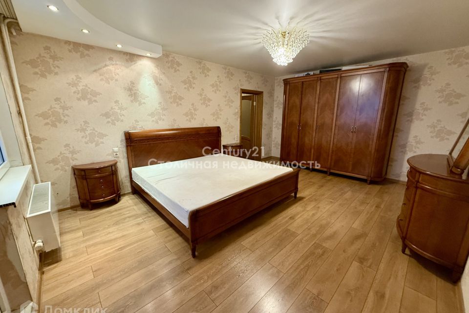 Продаётся 2-комнатная квартира, 90.7 м²
