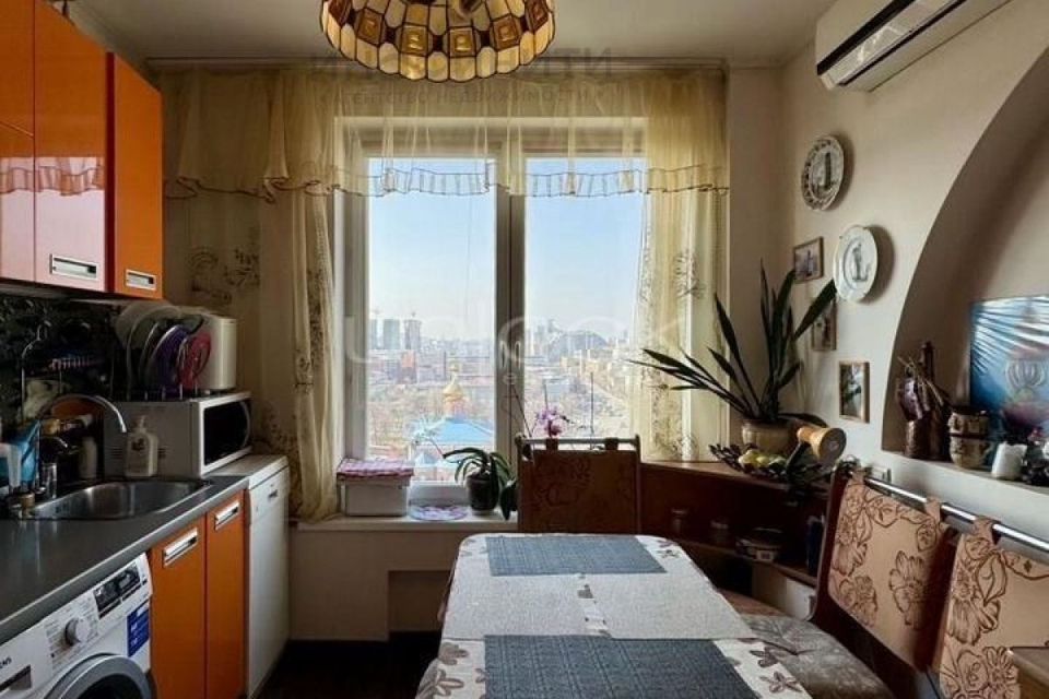 Продаётся 2-комнатная квартира, 57.4 м²