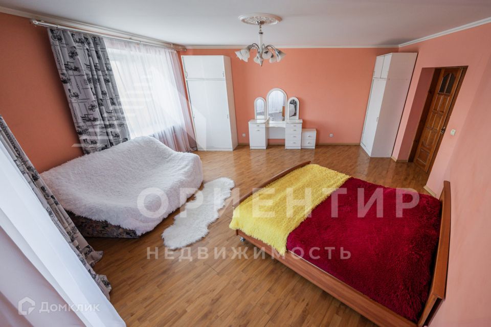 Продаётся 3-комнатная квартира, 123 м²