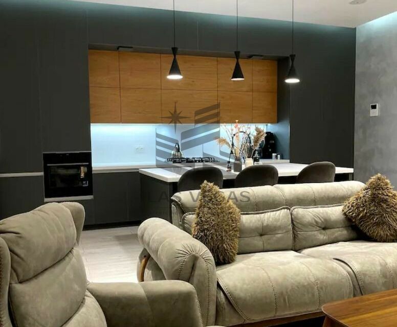 Сдаётся 2-комнатная квартира, 68 м²