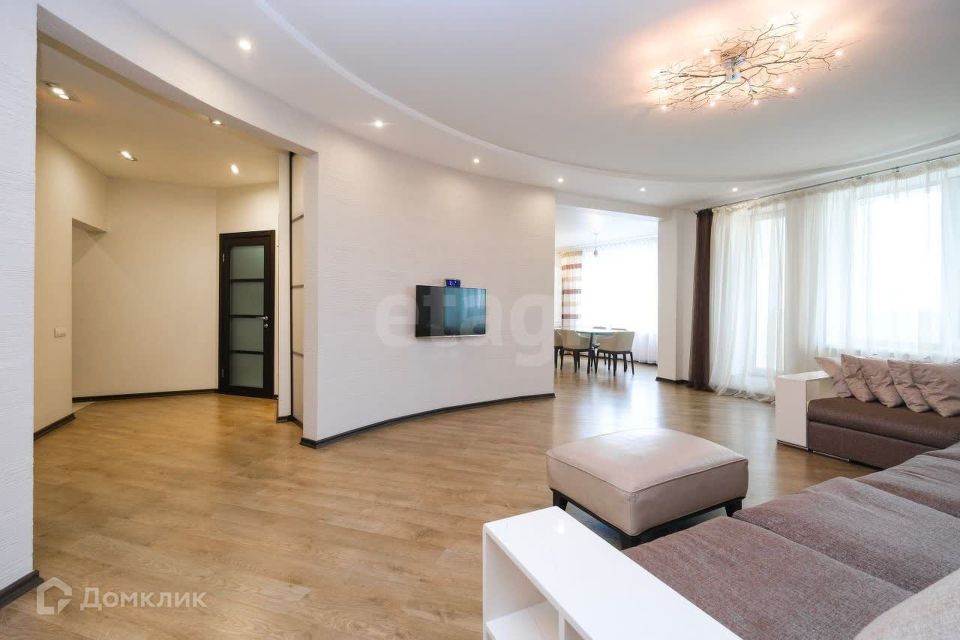 Сдаётся 3-комнатная квартира, 125 м²