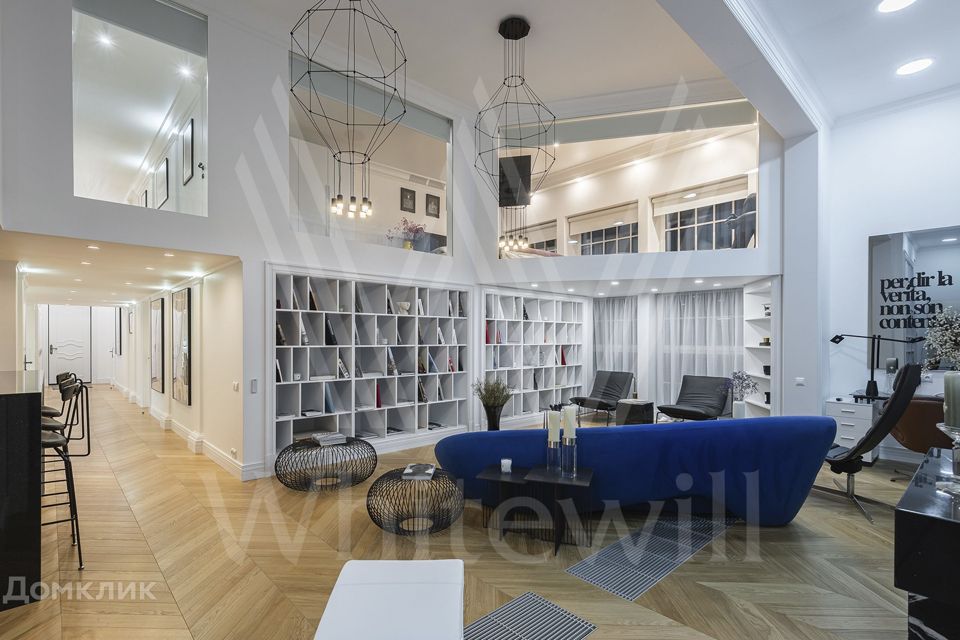 Продаётся 6-комнатная квартира, 305 м²