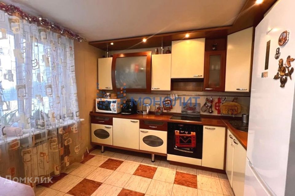 Продаётся 5-комнатная квартира, 130 м²