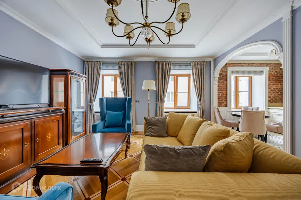 Продаётся 2-комнатная квартира, 67.8 м²