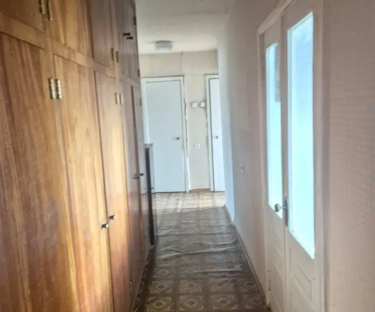 Продаётся 4-комнатная квартира, 72 м²