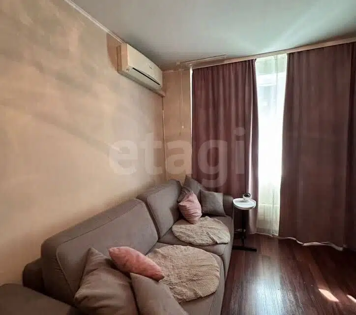 Продаётся 1-комнатная квартира, 38 м²