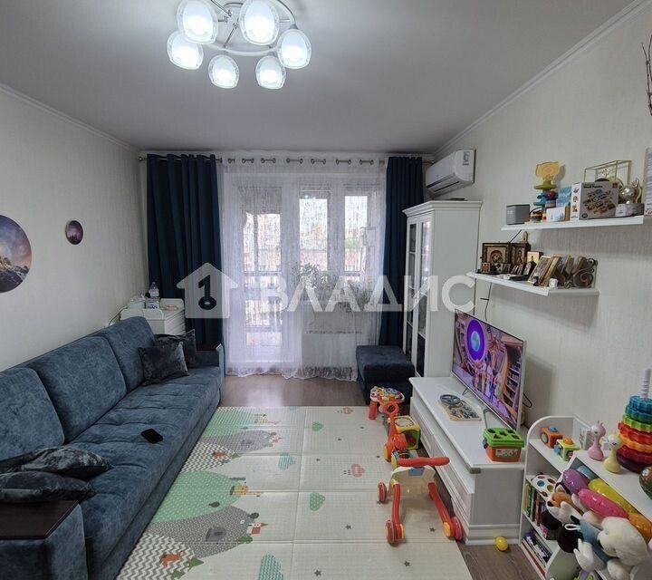 Продаётся 1-комнатная квартира, 38 м²