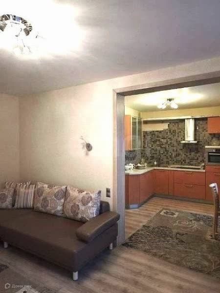 Продаётся 1-комнатная квартира, 41.7 м²