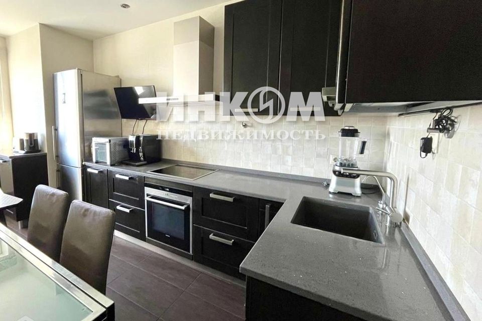 Продаётся 2-комнатная квартира, 73.1 м²