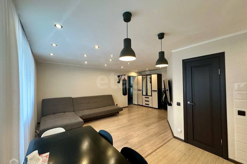Продаётся 3-комнатная квартира, 62.3 м²