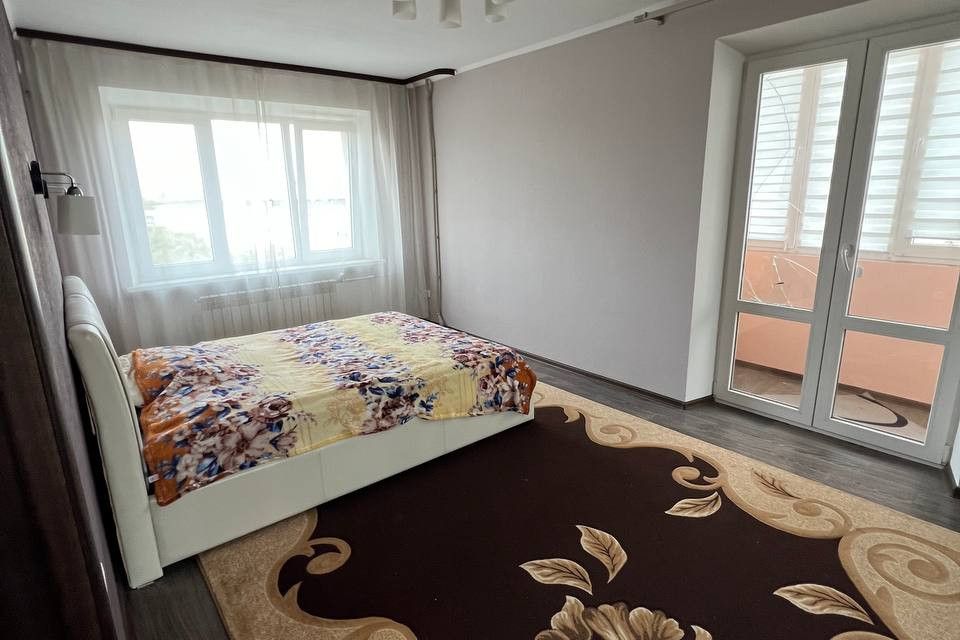 Продаётся 4-комнатная квартира, 76.6 м²