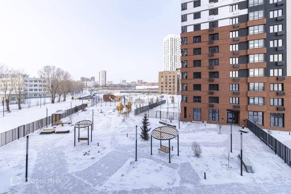 Продаётся 1-комнатная квартира, 35.8 м²